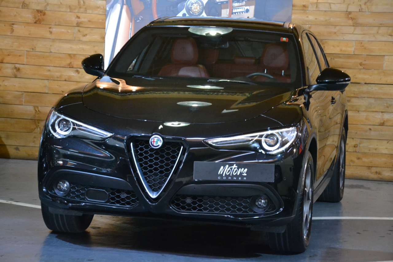 ALFA ROMEO  Stelvio 2.2 210 ch Q4 AT8 Executive SUV 07/2018