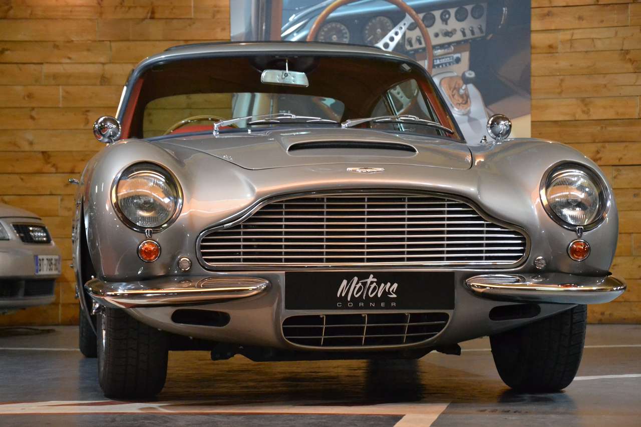 ASTON MARTIN DB6 SALOON RHD BVA occasion