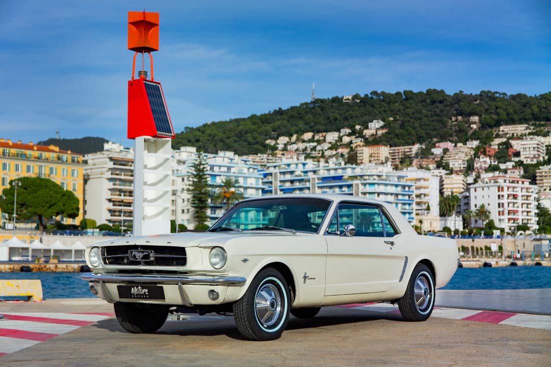 FORD MUSTANG Coupé / Sport Car 01/1965