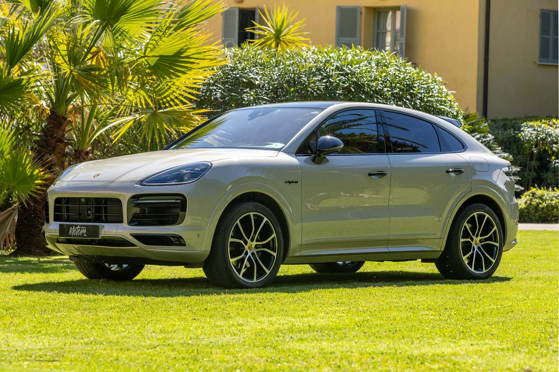 PORSCHE CAYENNE III E-HYBRID COUPE 462 cv SUV 04/2021