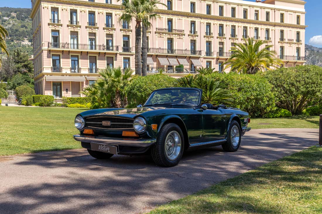 TRIUMPH TR6 British green Cabriolet / Convertible 01/1974